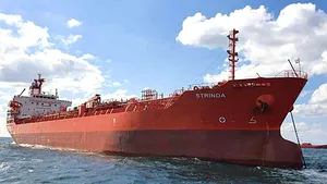 Un petrolier sub pavilion norvegian, lovit de o rachetă în Marea Roşie