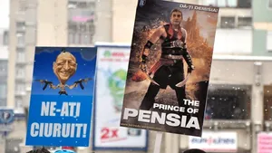 Proteste ale pensionarilor militari în toată ţara - FOTO