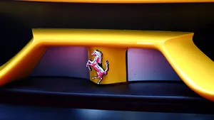 Ferrari recheamă în service peste 2.000 de maşini în China. Au fost identificate defecţiuni la sistemele de frânare