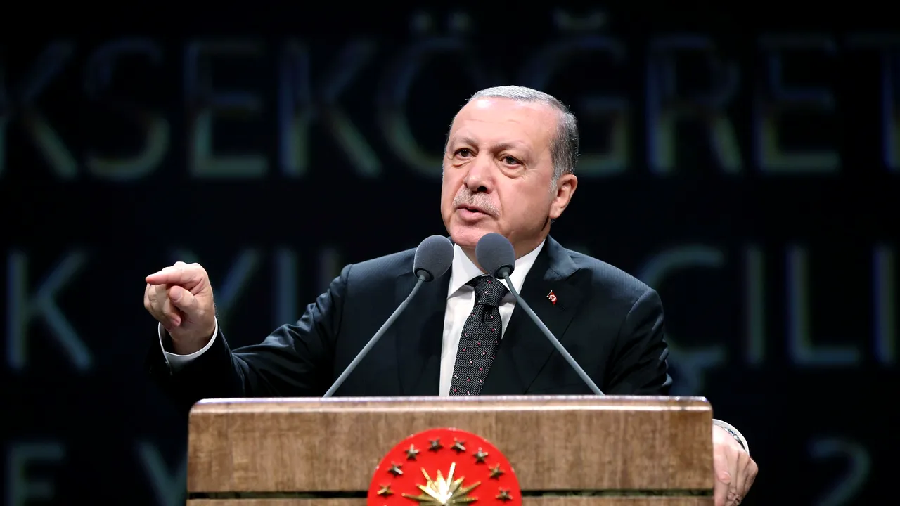 Recep Erdogan a câştigat din PRIMUL TUR alegerile prezidenţiale din Turcia / Opoziţia denunţă nereguli