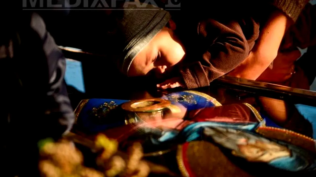 Peste 15.000 de credincioşi, la sărbătoarea Sfântului Dimitrie cel Nou