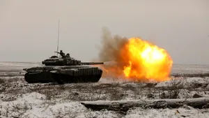 Ruşii fac exerciţii militare la graniţa cu Ucraina: clipul simulării unui atac la scară largă

