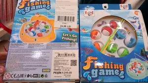 Jucării de Crăciun fără etichete, ornamente fără informații și bucătării murdare - este ceea ce a găsit ANPC în magazine