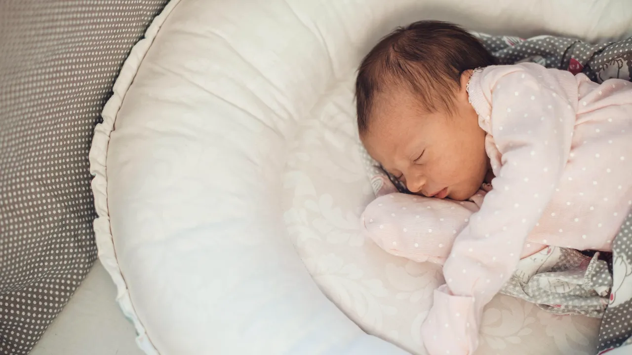 Harta mortalităţii infantile în România. Judeţul în care mor cei mai mulţi copii sub vârsta de un an: Rata e de cinci ori mai mare decât în Bucureşti