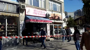 VIDEO Cei doi suspecţi ai jafului de la o casă de amanet din Sectorul 3 au fost arestaţi pentru 30 de zile