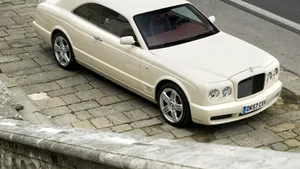 Porsche România, importator oficial pentru marca Bentley
