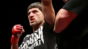 Transformare incredibilă pentru un luptător de MMA. Mexicanul Diego Garijo trăieşte o viaţă dublă