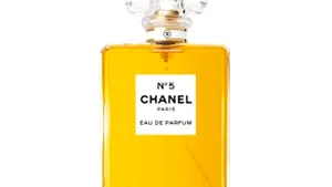 Câte milioane de dolari primeşte primul bărbatul care va fi imaginea parfumului Chanel No. 5