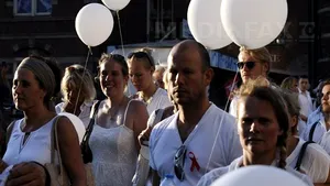 Marş alb la Amsterdam pentru victimele zborului MH17 - FOTO