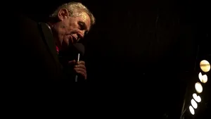 Alegeri prezidenţiale în Cehia: Milos Zeman şi Karel Schwarzenberg, pe primele locuri