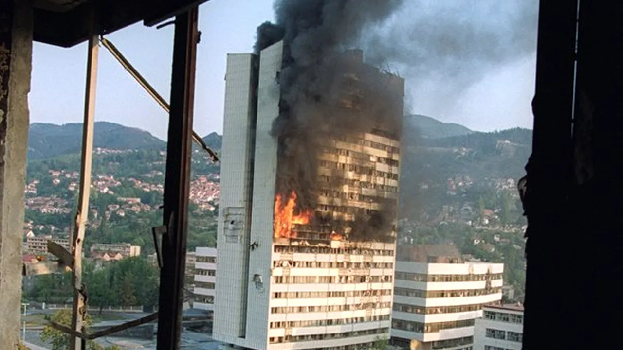 Bosnia marchează 20 de ani de la începutul războiului interetnic, divizată şi afectată de sărăcie - GALERIE FOTO