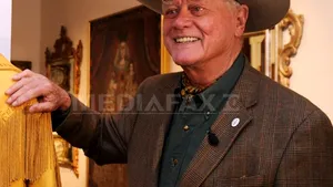 Ultimul rol al lui Larry Hagman. J.R. se transformase în angajat al unui supermarket - VIDEO