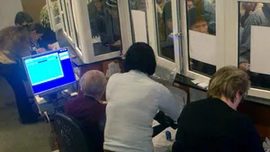 Romania’s Govt Pledges To Lay Off 70,000 Public Sector Employees In 2010