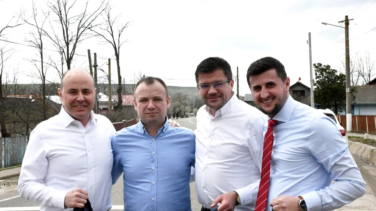 Un primar USR din judeţul Iaşi anunţă că va candida din partea PNL la următoarele alegeri