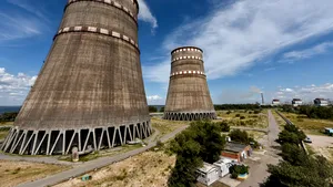 Doi muncitori ai centralei nucleare din Zaporojie au fost reţinuţi pentru că au ajutat Ucraina 