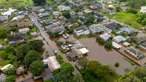Hawaii în alertă: Peste 5.500 de persoane evacuate din cauza riscului de cedare a unui baraj vechi de 120 de ani