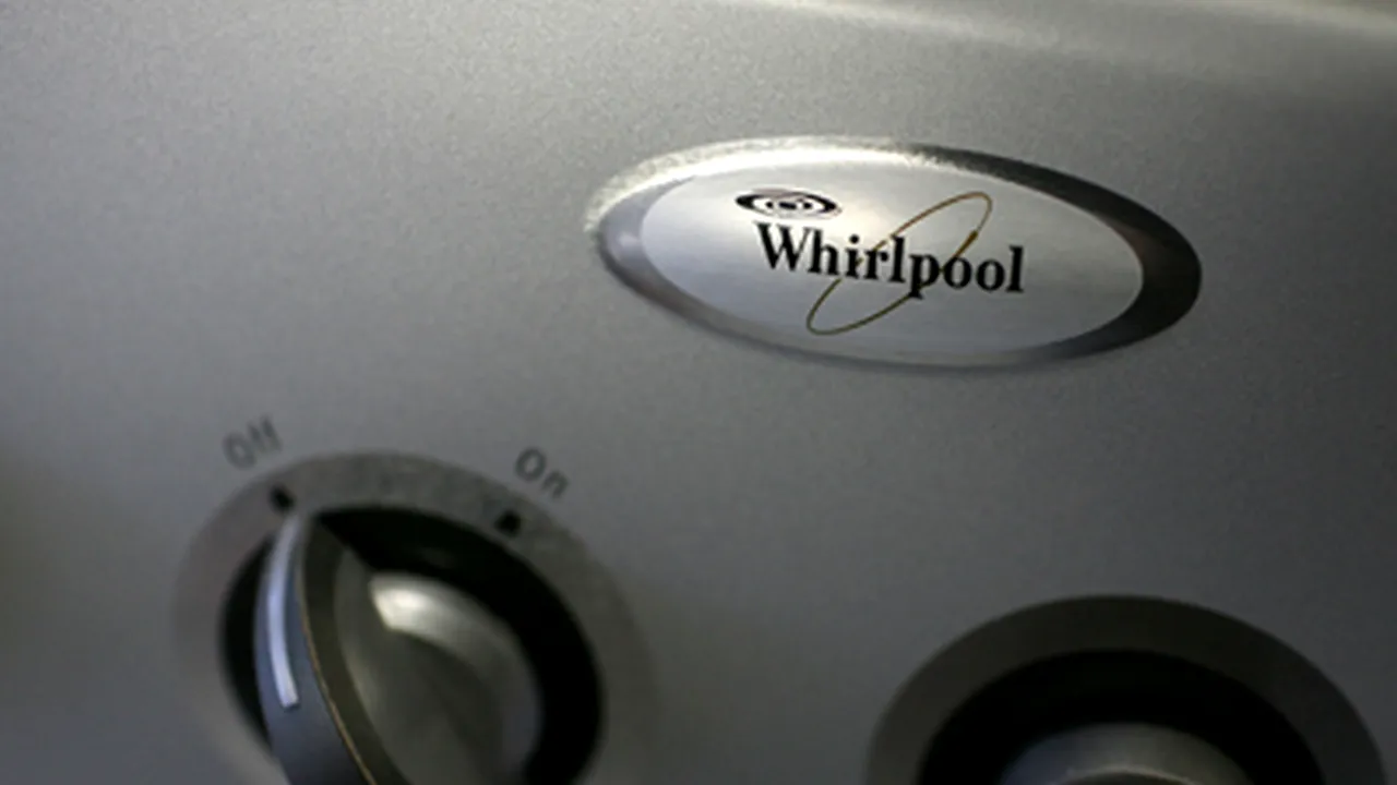 Whirlpool închide o fabrică din SUA şi concediază 1.100 de angajaţi
