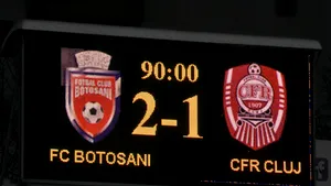 CFR Cluj a ratat şansa de a se instala în fotoliul de lider al Ligii 1. FC Botoşani învinge cu 2 la 1 formaţia antrenată de Edi Iordănescu