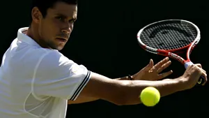 Hănescu s-a calificat la simplu şi la dublu în finala turneului de la Stuttgart