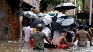 Inundaţiile au provocat cel puţin 48 de morţi în estul Indiei