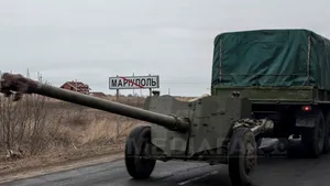 Focuri intense de artilerie, în zona oraşului ucrainean Mariupol