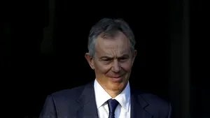 Tony Blair, în vizită la Bucureşti. Fostul premier britanic a venit la Guvern pentru o discuţie cu Ponta. Premierul confirmă întâlnirea