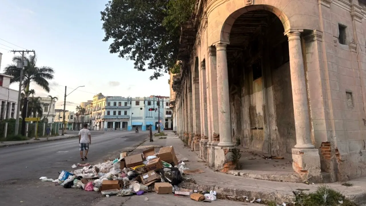 Cuba: Situația salubrității din Havana, grav afectată de blocare importurilor de petrol