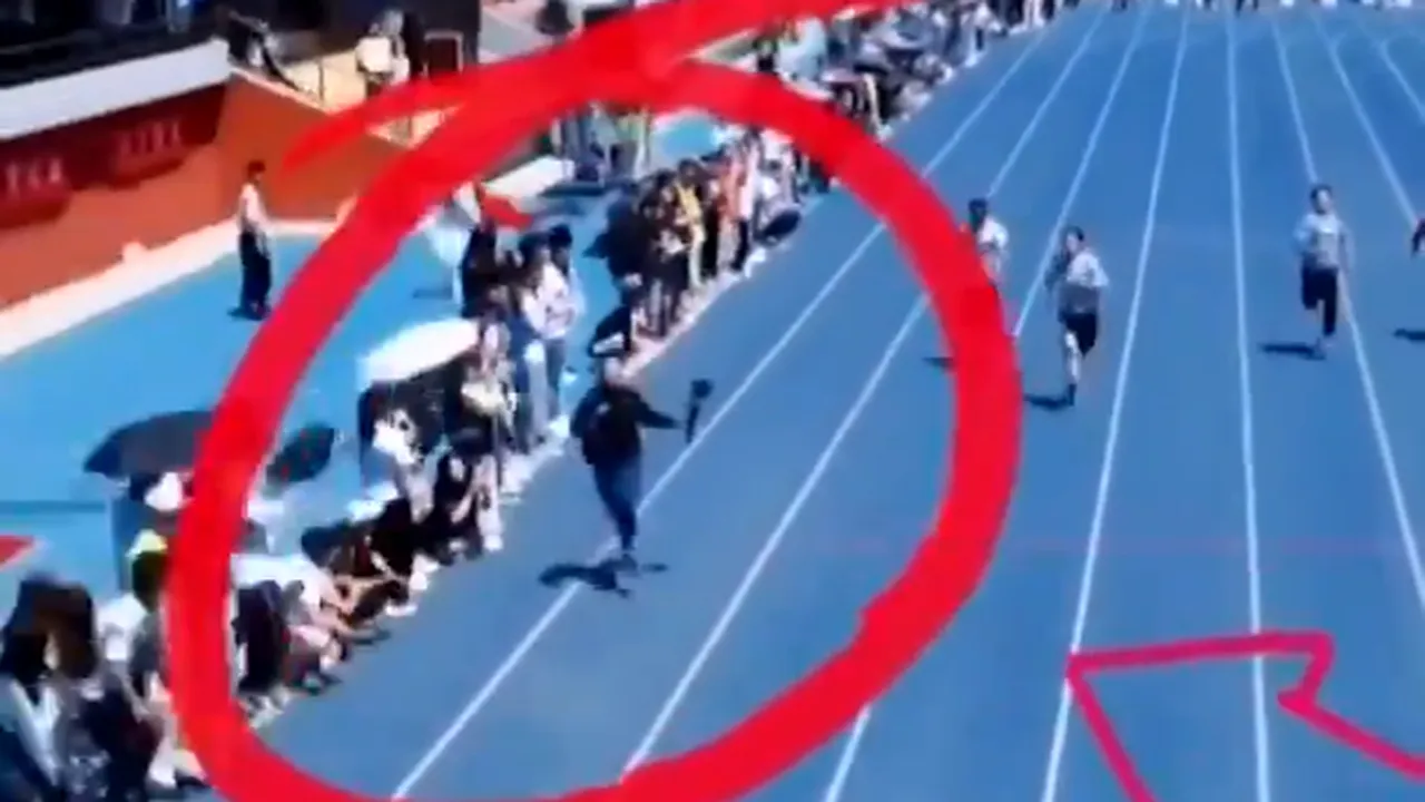 Video Cursă de atletism în China câştigată de.. cameraman? Bărbatul a filmat totul în doar 23 secunde