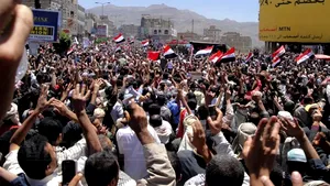 Manifestaţie cu zeci de mii de participanţi la Sanaa, împortiva coaliţiei condusă de Arabia Saudită - VIDEO