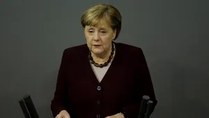 Angela Merkel nu este de acord cu blocarea conturilor de social media ale preşedintelui Donald Trump