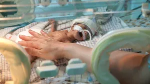 Medic neonatolog: România, ţara cu cel mai ridicat procent al mortalităţii infantile la nivelul UE/ Soluţii pentru diminuarea fenomenului 