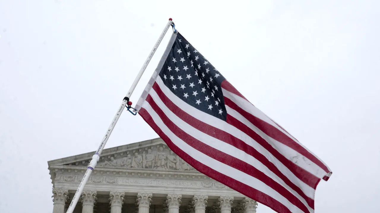 Măsuri fără precedent: Trei state din SUA impun carantină pentru 14 zile celorlalţi americani