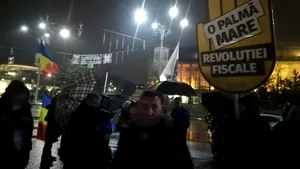 VIDEO Camera Deputaţilor | Momentul în care parlamentarul PSD nu opreşte la trecerea de pietoni. Dosar penal pentru acesta, acuzat că ar fi vrut să dea cu maşina peste protestatari