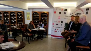 Festivalul Ro-Wine aduce în Bucureşti vinuri din 8 ţări şi, în premieră, o secţiune gourmet | FOTO