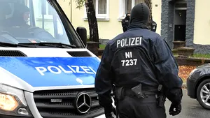 VIDEO Un mort şi doi răniţi, după ce un bărbat a intrat cu maşina în pietoni în oraşul german Heidelberg/ Autorul atacului ar fi un individ cu probleme psihice