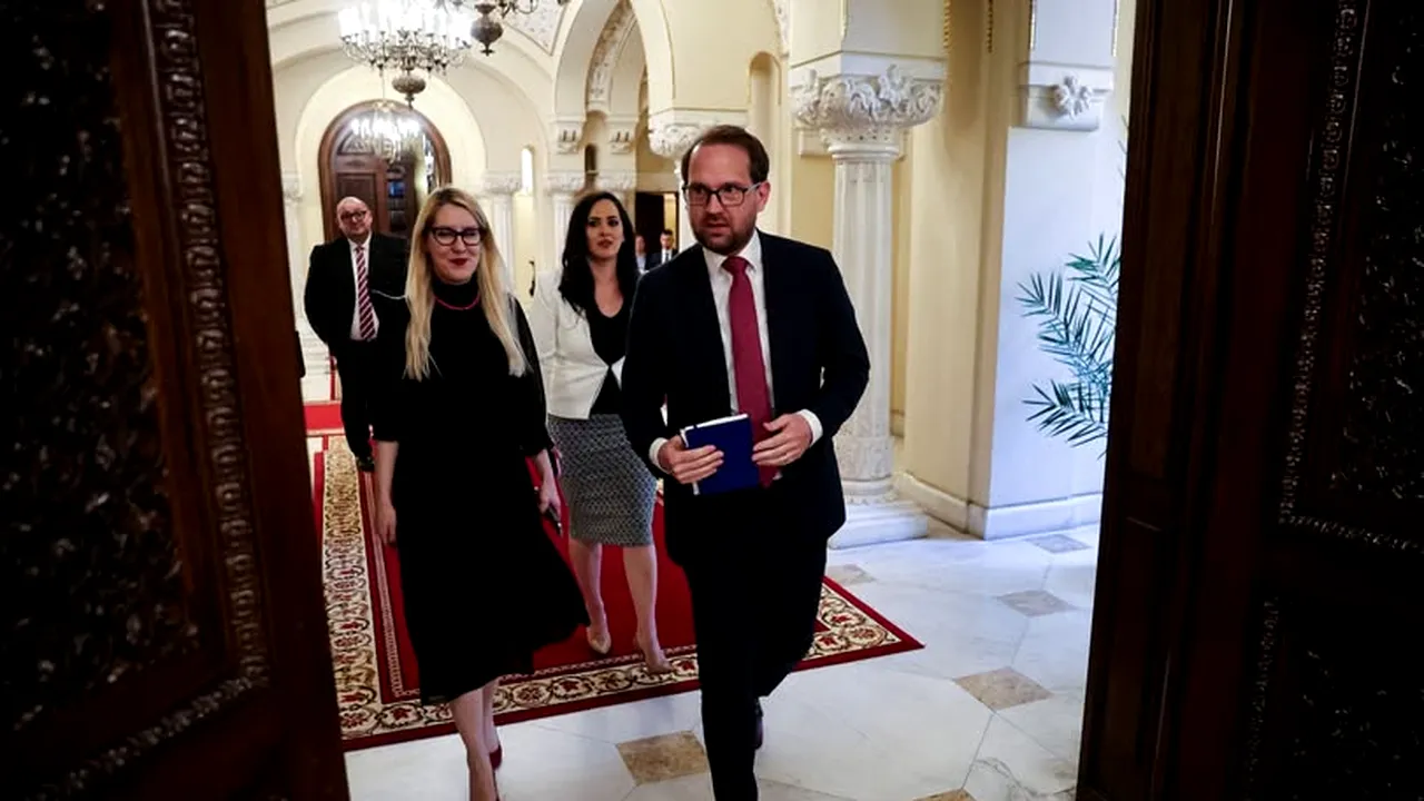 Mesajul liderului USR înainte de discuțiile de la Cotroceni: E cel mai prost moment pentru jocuri politice