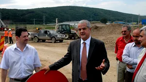 Adrian Năstase şi o delegaţie a PSD, împiedicaţi să intre pe şantierul Autostrăzii Transilvania