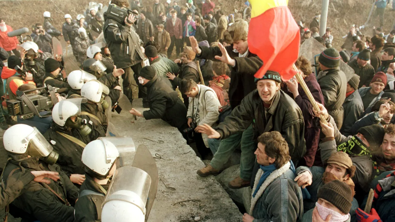 25 de ani de la bătălia de la Costeşti. În urmă au rămas poveşti şi o cârciumă botezată 