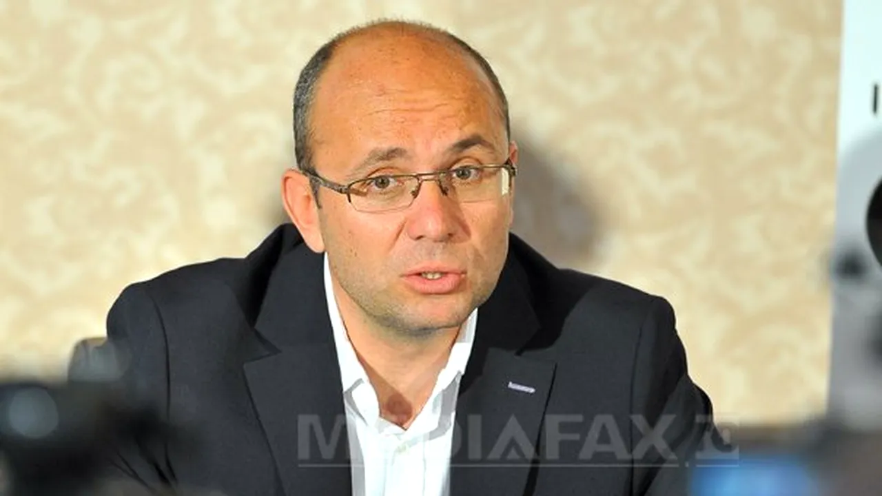 Cozmin Guşă revine în politică. Acţionarul Realitatea TV s-a reînscris în partidul unde a debutat, PSD
