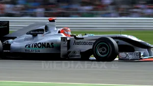 Michael Schumacher a primit amendă pentru depăşirea limitei de viteză