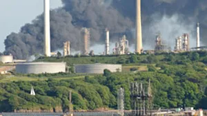 Incendiu la una dintre principalele rafinării din Rusia. 7 răniţi la Gazprom Omsk

