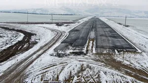Autostrada A2 Drajna-Feteşti şi patru drumuri naţionale din estul şi sud-estul ţării sunt închise. Traficul rutier s-a reluat pe DN 22 şi pe tronsonul Lehliu-Gară – Drajna