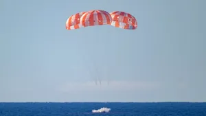 „Integrity” a ajuns cu succes în Oceanul Pacific. NASA: „Amerizare direct la țintă”