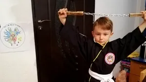 Copiii cer redeschiderea sălilor de sport. La 6 ani Alexandru Macarei, din Braşov, transmite un mesaj emoţionant autorităţilor