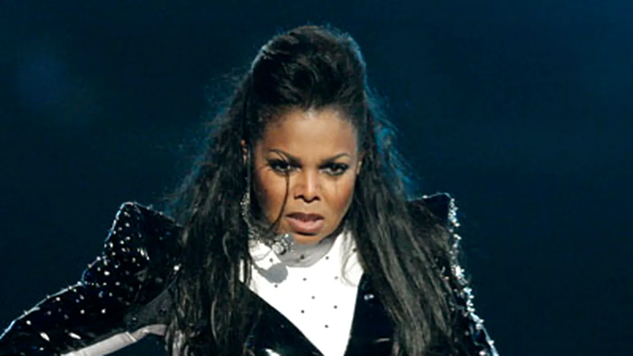 Michael Jackson, omagiat de Janet, la gala MTV Video Music Awards - VIDEO