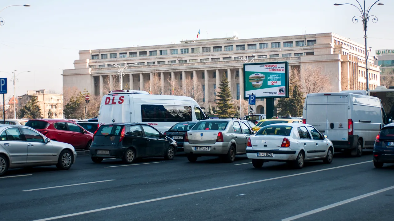 Trafic restricţionat sâmbătă în zona Guvernului din cauza mitingului PNL din Piaţa Victoriei