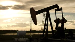 Preţul petrolului a crescut cu peste trei dolari şi a depăşit 116 dolari pe baril