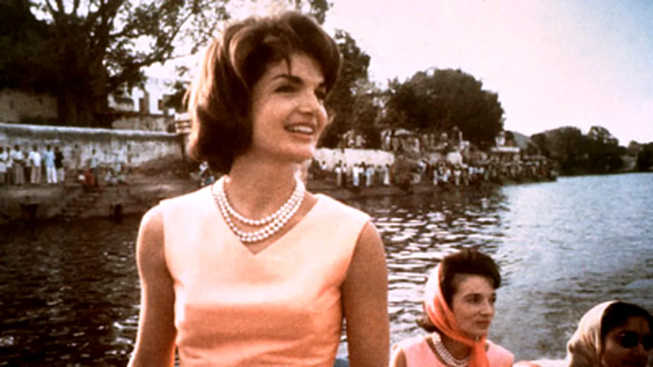 Jacqueline Kennedy, cea mai elegantă dintre soţiile de preşedinţi din SUA