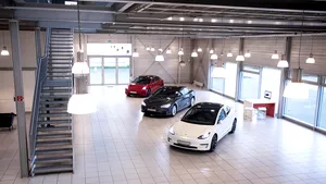 Tesla trebuie să cheme în service 158.000 de maşini. Solicitarea ar fi legată de o problemă la computerul de bord. Modelele afectate 