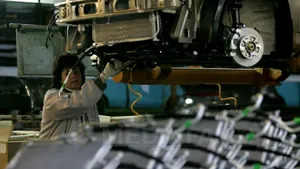 Ghid pentru egalitate de şanse la locul de muncă: Femeile sunt plătite mai prost decât bărbaţii